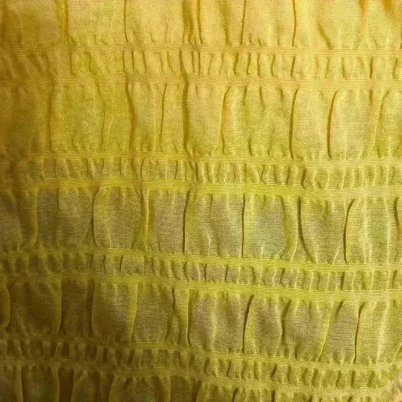 Everlane Yellow Smocked Button Up Blouse Size 10 - Picture 10 of 11